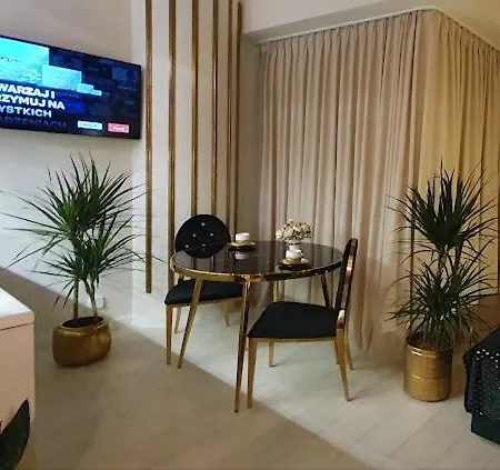 Hanza Tower Diamond Class 아파트